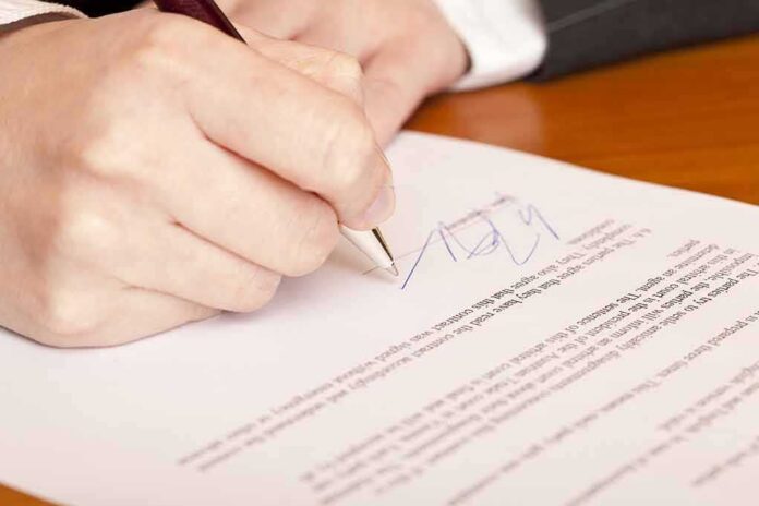 66092728 featured image Signature