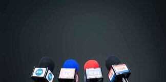 News microphones