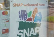 New requirements for SNAP benefits go into effect Sunday. What does this mean for SNAP benefit recip