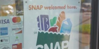 New requirements for SNAP benefits go into effect Sunday. What does this mean for SNAP benefit recip